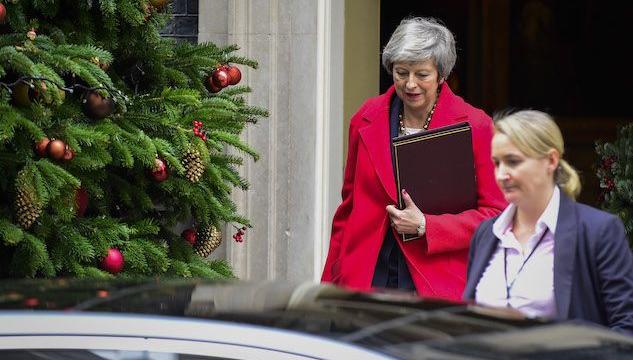 Brexit, il parere del procuratore generale getta benzina sul fuoco: «Il backstop, così, sarà permanente»