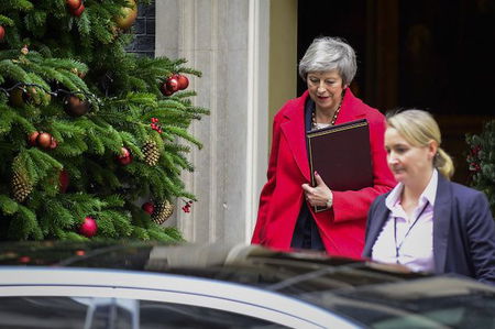 Brexit, il parere del procuratore generale getta benzina sul fuoco: «Il backstop, così, sarà permanente» article-post