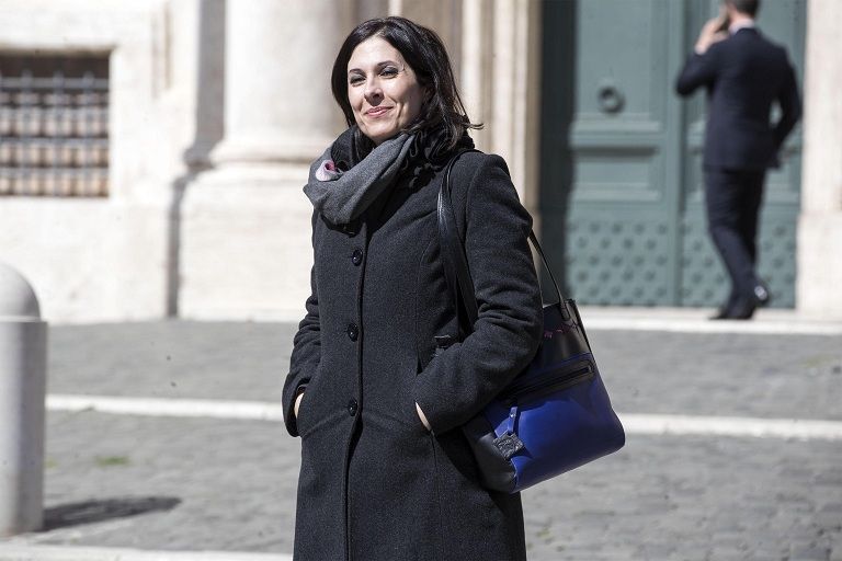 L’aggressione alla deputata M5S Mara Lapia in un supermercato, soccorsa da una donna di colore article-post