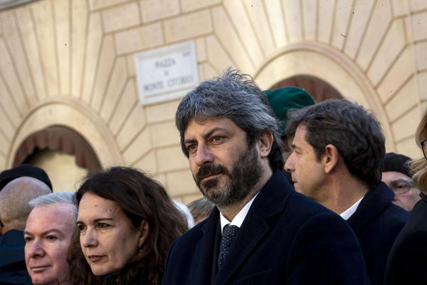 Roberto Fico dice che il Global Compact è sotto «l’egìdia dell’Onu» | VIDEO