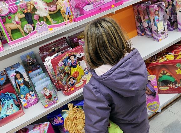 Il ‘testamento’ della bimba morta a 10 anni: «I miei giocattoli ai bambini poveri» article-post