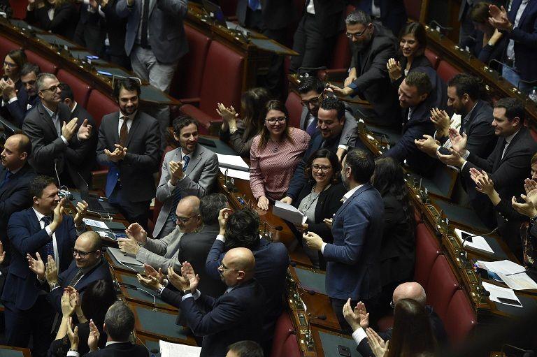 «Ormai è un limite»: il M5S valuta se eliminare il vincolo del secondo mandato