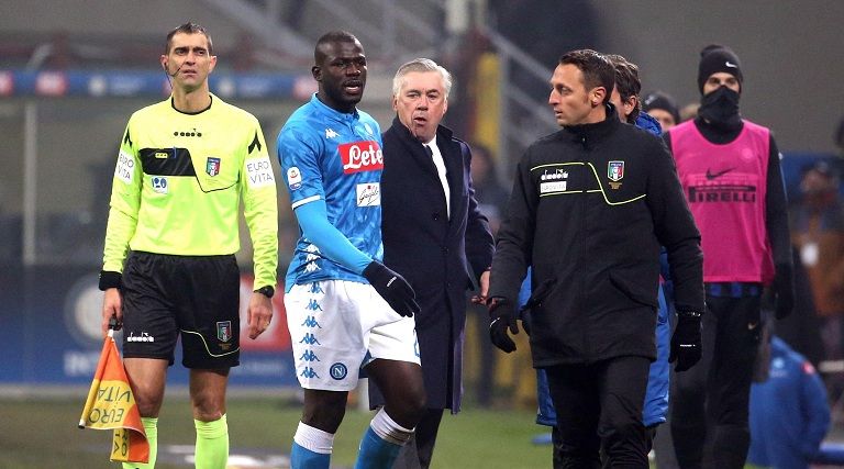 Lo schiaffo di Koulibaly ai razzisti: «Io, orgoglioso di essere francese, senegalese, napoletano: uomo» article-post
