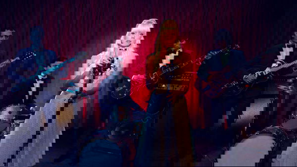 Chromatics: la band pubblica il brano inedito “House of dolls”