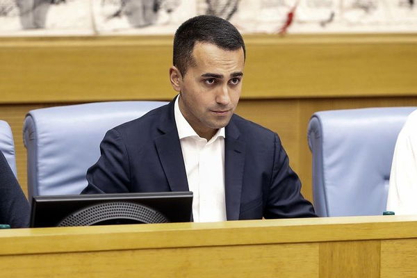 Di Maio annuncia: «Oggi metto in liquidazione l’impresa di famiglia»