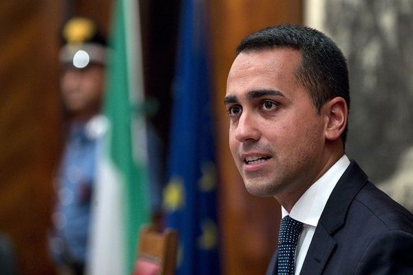 L’ultima su Di Maio: «Steward allo stadio? No, vendeva bibite»