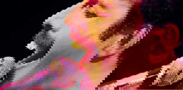 Freddie Mercury: Perché il frontman dei Queen non si è mai sistemato i denti?