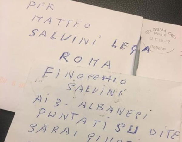 La sociolinguista dimostra come le minacce a Salvini non siano arrivate da albanesi