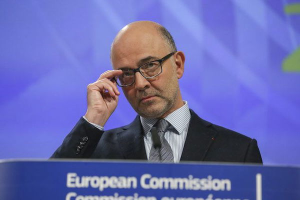 Moscovici spiega a Salvini perché il deficit francese «è tollerabile»