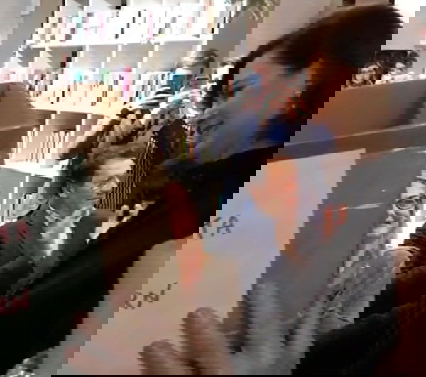 Revenge porn, firme consegnate alla Boldrini | VIDEO