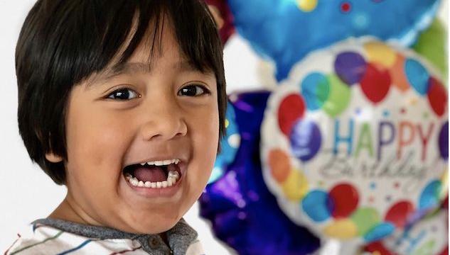 Lo Youtuber più ricco ha solo 7 anni