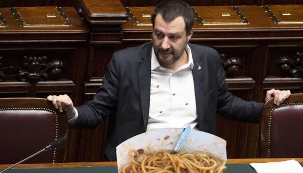 Da Heineken a Barilla: è polemica per i marchi sulle pagine social di Salvini