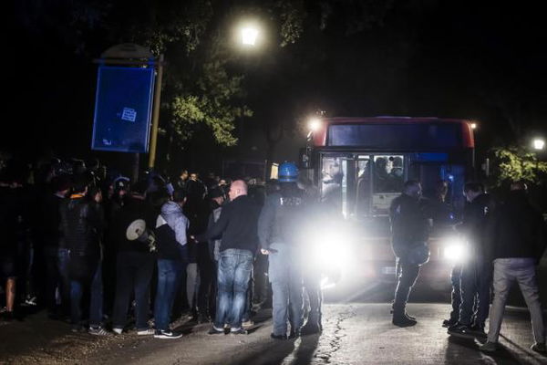 Perché nell’agguato ai minivan del Napoli c’erano tifosi del Varese e del Nizza