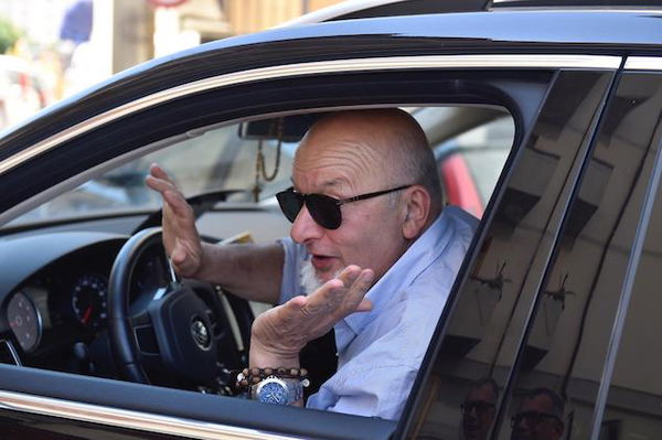 Tiziano Renzi contro Le iene: il servizio salta e il M5S invoca la libertà di stampa