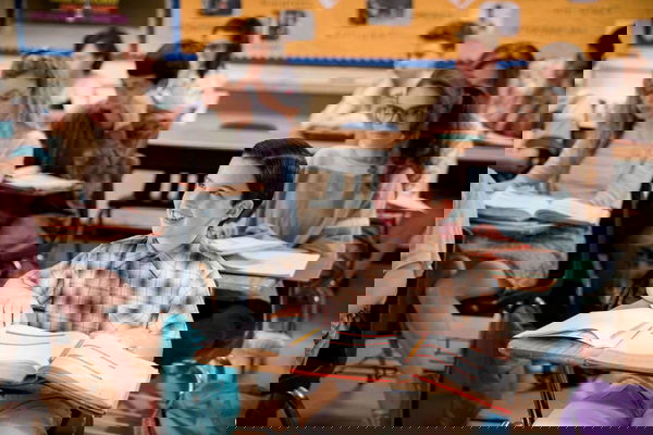 Young Sheldon: “Gluons, Guacamole and the Color Purple” (Recensione 1×19)