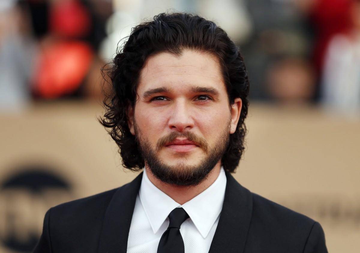 Kit Harington: La verità dei proprietari del locale sul video circolato in rete article-post