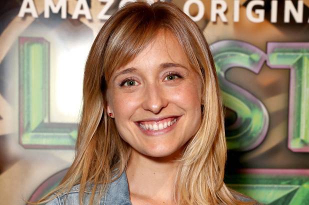 Allison Mack: L’attrice di Smallville arrestata per traffico sessuale article-post