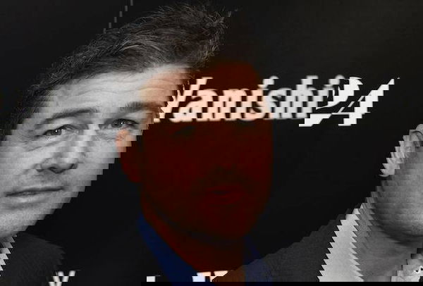 Catch-22: Il protagonista non sarà George Clooney, ma Kyle Chandler