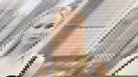 Jennifer Lawrence risponde alle critiche sul vestito indossato alla prima di Red Sparrow article-post