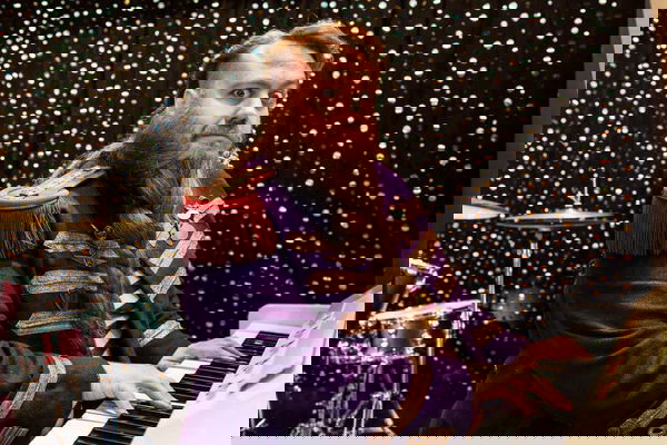 La Befana vien di Notte, intervista a Stefano Fresi “Mi aspettavo di fare Babbo Natale, il regalo più bello è stata mia moglie”