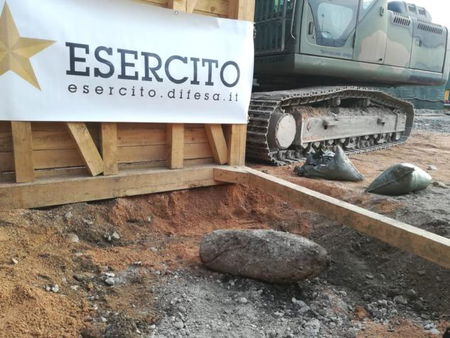 Perché stanno fuggendo tutti da Ancona? article-post