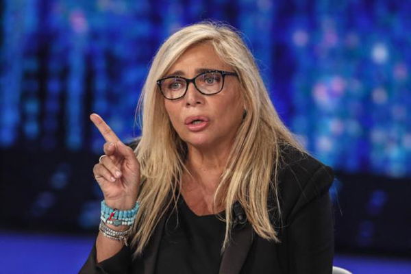 Mara Venier ha salutato in diretta l’attentatore di Togliatti