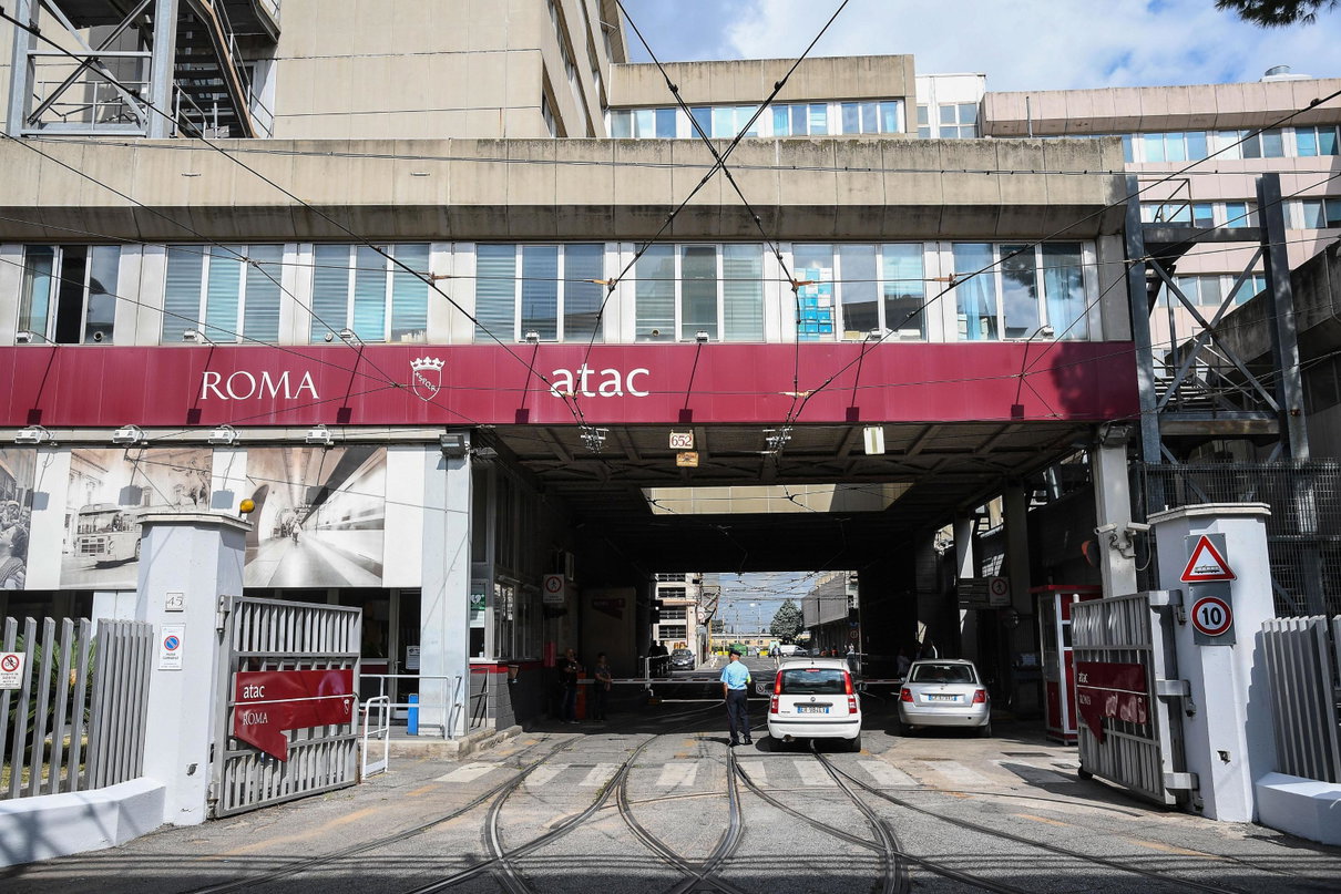 Atac è salva. Siglato il concordato che dà ossigeno all’azienda romana dei trasporti article-post