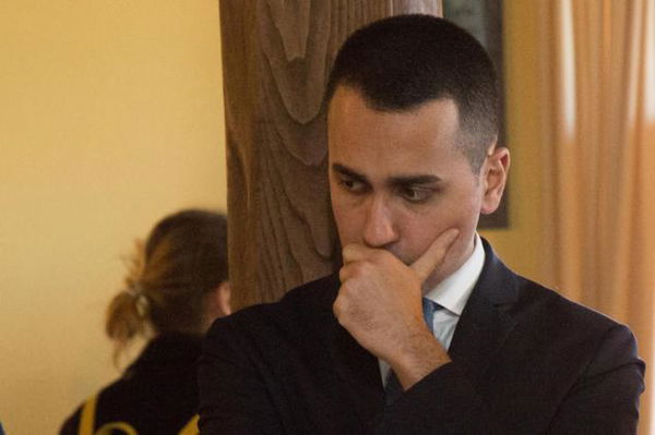 Crotone, 400 licenziati da un call center per colpa del decreto dignità