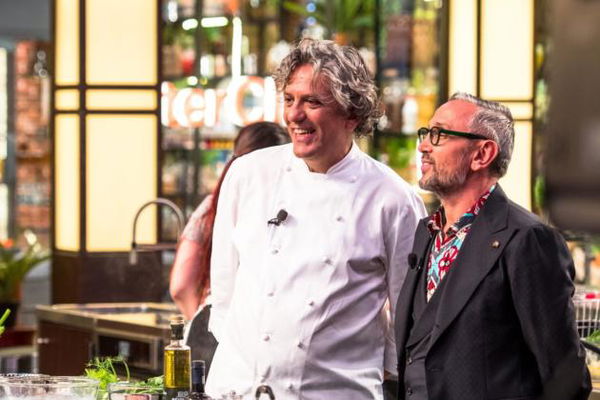 MasterChef 8, sui social è Locatelli-mania: ma anche «l’orologio organizzativo» non è male