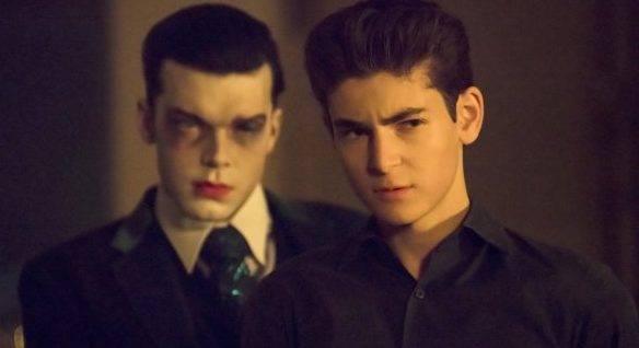 Gotham: La prima maschera di Batman e l’arrivo del Joker | VIDEO