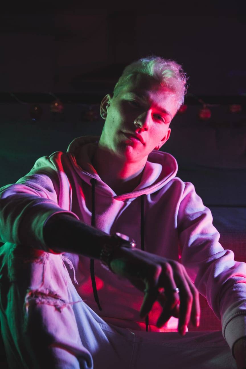 Lema: Il rapper riceve un contratto con la Cosmophonix article-post