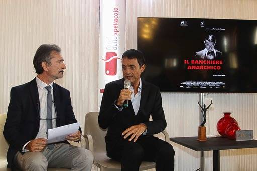 Venezia 75: Il Banchiere Anarchico, a Giulio Base il Premio Persefone