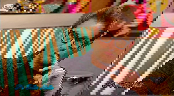 Maurizio Costanzo intervista Enrico Papi: “Io solo Mike Bongiorno ho visto così bravo a condurre quiz.”