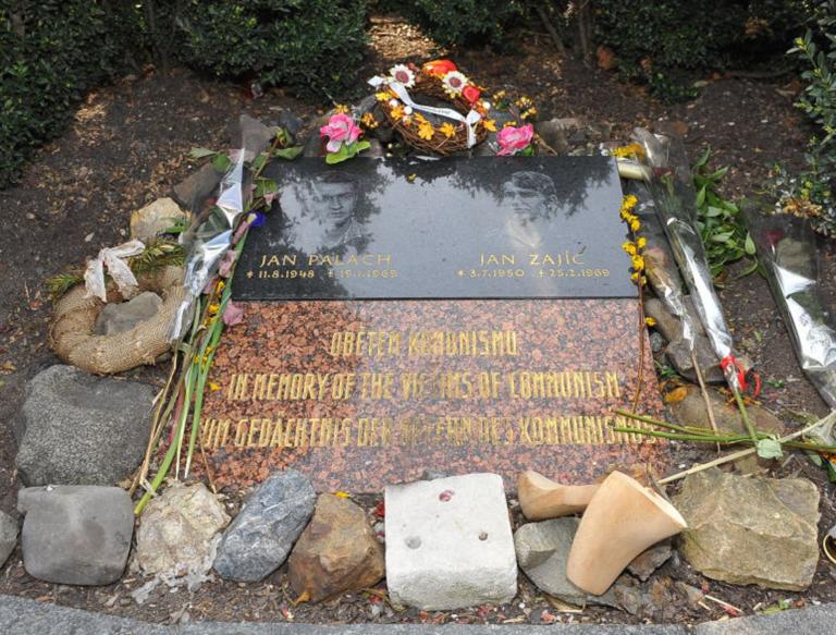 L’abuso della memoria di Jan Palach da parte della destra sovranista