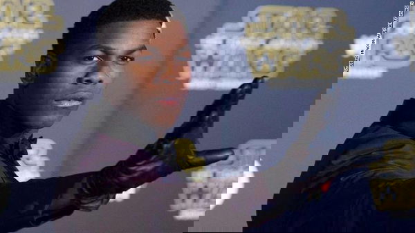 Star Wars 9: John Boyega in un video dal backstage del set