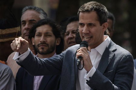 Juan Guaidó si è autoproclamato presidente del Venezuela, con il benestare di Donald Trump article-post