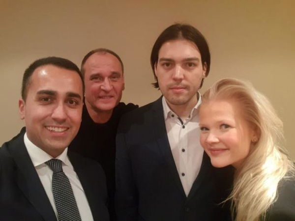 Il mercato di riparazione M5S per le europee: estremisti di destra, pirati e Licia Colò