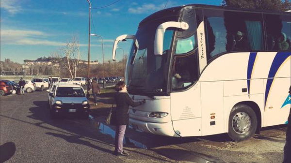 Castelnuovo di Porto, Rossella Muroni: «Spontaneo bloccare quei pullman: sono esseri umani, non vitelli»