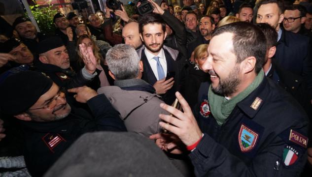 Salvini elimina Saviano