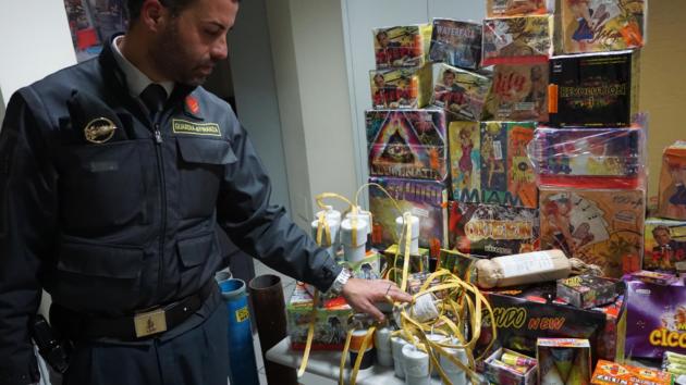 Divieto botti ignorato, donna colpita al petto da un razzo a Benevento article-post