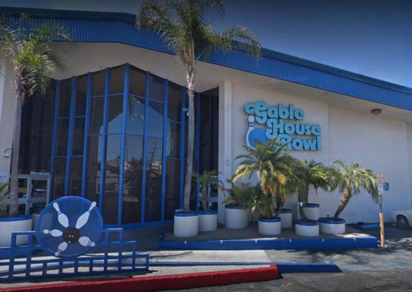 Los Angeles, sparatoria in un bowling: 3 vittime e 4 feriti