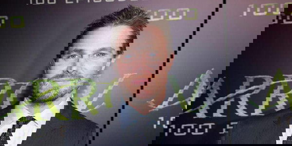 Stephen Amell: Da Arrow alla nuova serie drammatica Heels