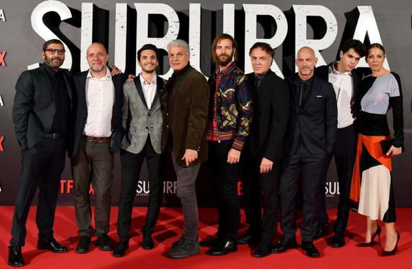 Suburra sta per tornare: «Chi siederà sul trono di Roma?»