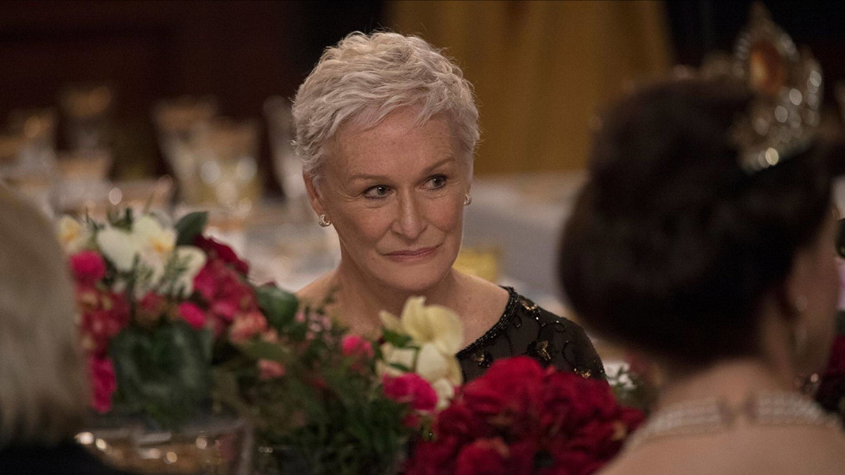 The Wife – Vivere nell’Ombra: Recensione, quando lo sguardo di Glenn Close ci racconta tutto article-post