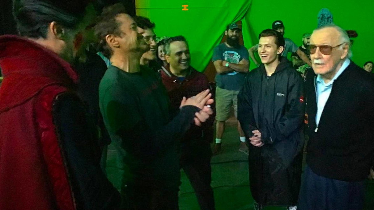 Stan Lee: Robert Downey Jr., Chris Evans e le “sue” star Marvel lo ricordano article-post