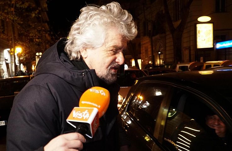 Quando Beppe Grillo diceva: «Accogliamo tutti i migranti»