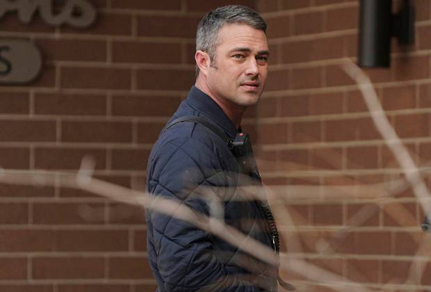 Chicago Fire 7: Riunione di famiglia, al gran completo, per Kelly Severide article-post