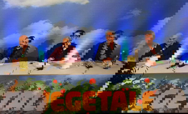 Il Vegetale: La conferenza stampa del film con Fabio Rovazzi e Luca Zingaretti