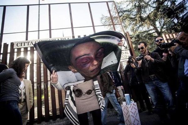 Caso Cucchi, chiesti 18 anni di carcere per i carabinieri autori del pestaggio