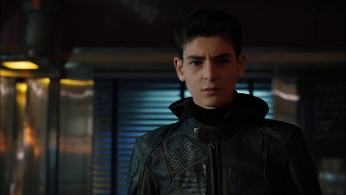 Gotham 5: Alfred, Bruce e Jim Gordon nei primi sneak peek | VIDEO article-post